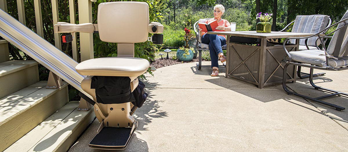 Tracy Bruno Elite SRE2010E Outdoor Straight Rail Stair Lift